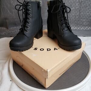 SODA Lace Up Combat Boots Women 7.5 Black Side Zipper Hiking Performance Fashion
